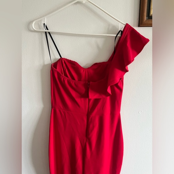 worn once, prom dress from Windsor , size small, bright red dress - Picture 13 of 14